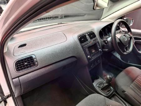 2016-Volkswagen-Polo-GP-14-TDI-Trendline_12