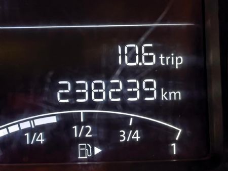 2016-Volkswagen-Polo-GP-14-TDI-Trendline_21
