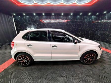2016-Volkswagen-Polo-GP-14-TDI-Trendline_7