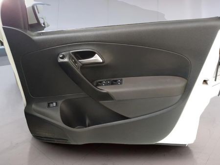 2022-Volkswagen-Polo-GP-16-Comfortline_14