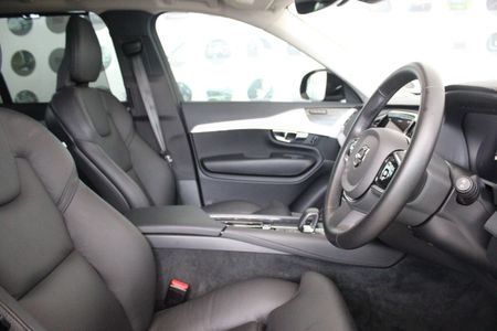 2025-Volvo-XC90-T8-AWD-Plus-Dark_1
