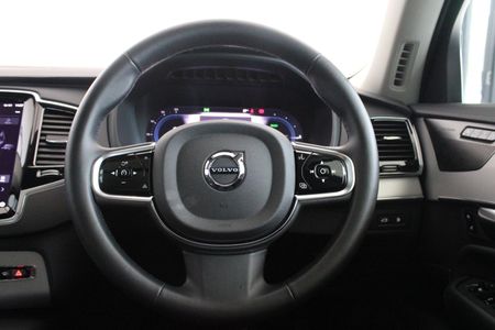 2025-Volvo-XC90-T8-AWD-Plus-Dark_21