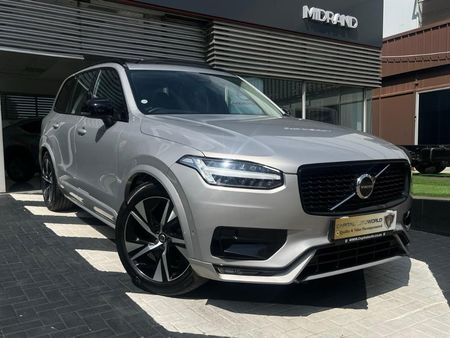 2023-Volvo-XC90-B5-Ultimate-Dark-AWD-Mild-Hybrid_15