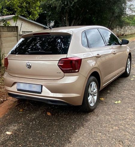 2018-Volkswagen-Polo-GP-10-TSI-Bluemotion_4