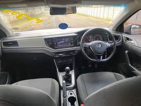 2018-Volkswagen-Polo-GP-10-TSI-Bluemotion_7