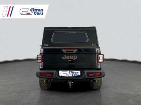 2023-Jeep-Gladiator-Rubicon-36-4x4-Auto-Double-Cab_4