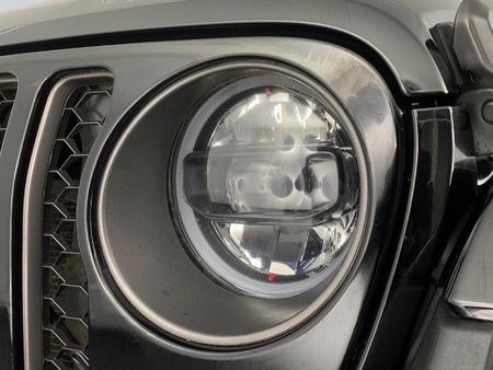 2023-Jeep-Gladiator-Rubicon-36-4x4-Auto-Double-Cab_5