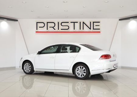 2014-Volkswagen-Passat-18-TSI-Comfortline-Auto-118kW_3