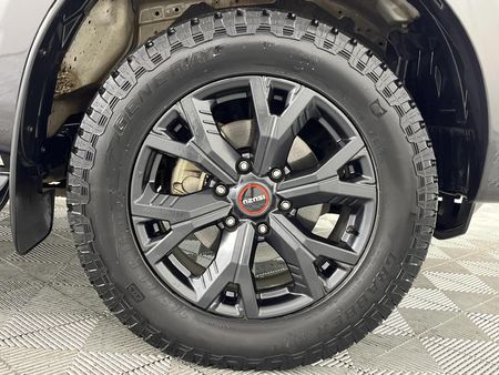 2023-Isuzu-D-Max-30-DDI-V-Cross-HR-Auto-Double-Cab_5