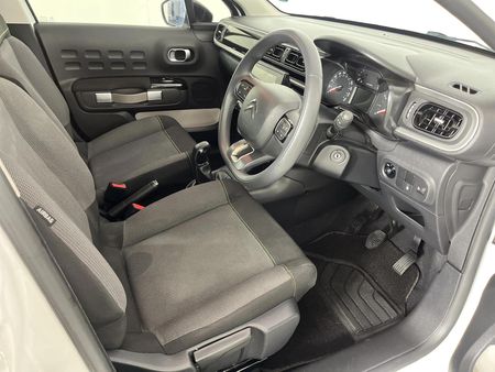 2022-Citroen-C3-12-PureTech-Feel-60kW_9