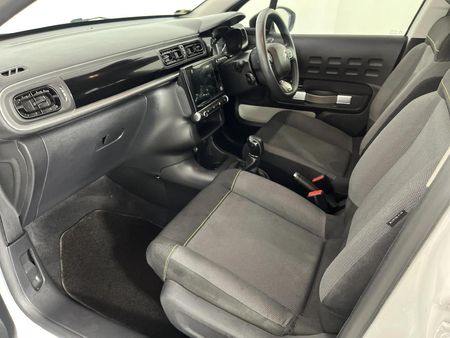 2022-Citroen-C3-12-PureTech-Feel-60kW_8