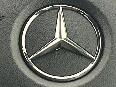 2016-Mercedes-Benz-V-Class-V-250-Bluetec-Avantgarde-Auto_11