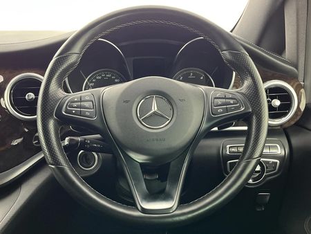 2016-Mercedes-Benz-V-Class-V-250-Bluetec-Avantgarde-Auto_12