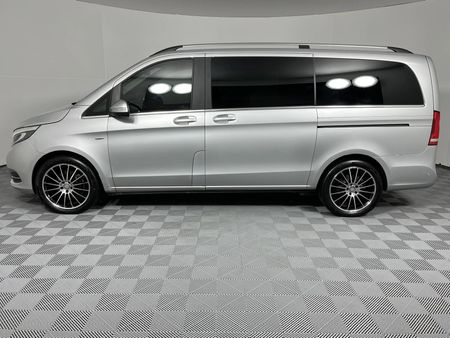 2016-Mercedes-Benz-V-Class-V-250-Bluetec-Avantgarde-Auto_19