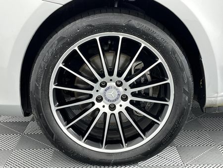 2016-Mercedes-Benz-V-Class-V-250-Bluetec-Avantgarde-Auto_4