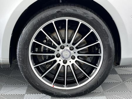 2016-Mercedes-Benz-V-Class-V-250-Bluetec-Avantgarde-Auto_5