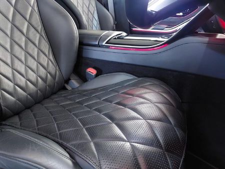 2024-Mercedes-Benz-S-Class-S-350d_10