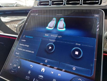 2024-Mercedes-Benz-S-Class-S-350d_12