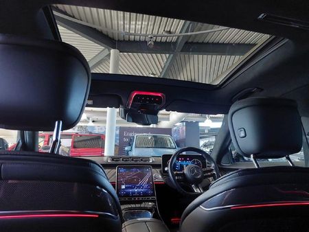 2024-Mercedes-Benz-S-Class-S-350d_16
