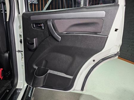 2023-Mahindra-Pik-Up-22-mHawk-S11-Auto-Double-Cab_19