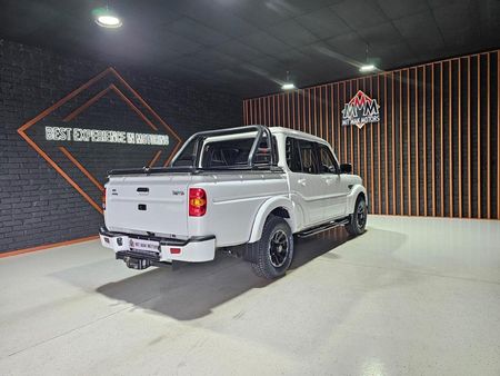 2023-Mahindra-Pik-Up-22-mHawk-S11-Auto-Double-Cab_26
