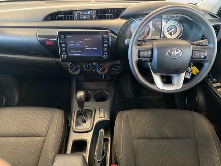 2025-Toyota-Hilux-24-GD-6-Raider-4x4-Auto-Double-Cab_10