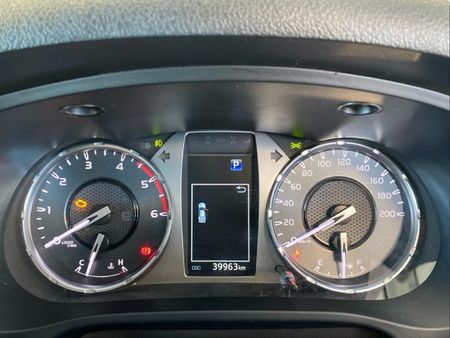 2025-Toyota-Hilux-24-GD-6-Raider-4x4-Auto-Double-Cab_17
