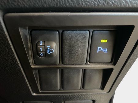 2025-Toyota-Hilux-24-GD-6-Raider-4x4-Auto-Double-Cab_19