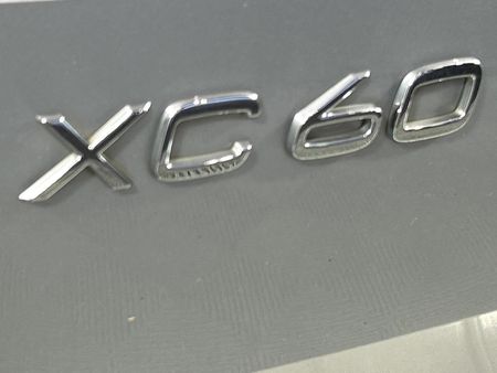 2021-Volvo-XC60-D4-R-Design-Auto-AWD_11