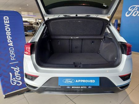 2021-Volkswagen-T-Roc-20-TSI-Design-4Motion-Auto_7