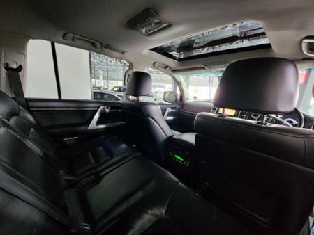 2013-Toyota-Land-Cruiser-200-45-D-V8-VX-Auto_11
