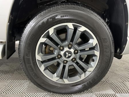 2019-Mitsubishi-Triton-24-Di-Dc-4x4-Auto-Double-Cab_5