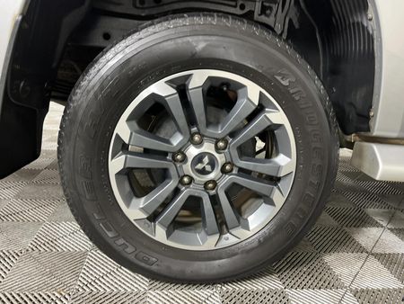2019-Mitsubishi-Triton-24-Di-Dc-4x4-Auto-Double-Cab_7