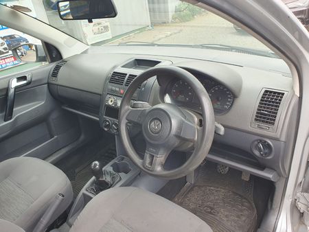 2017-Volkswagen-Polo-Vivo-VW-POLO-VIVO-14_9