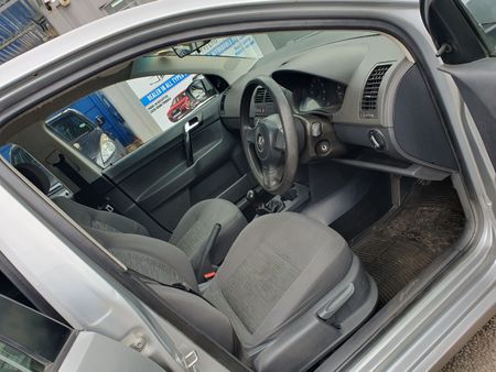 2017-Volkswagen-Polo-Vivo-VW-POLO-VIVO-14_10