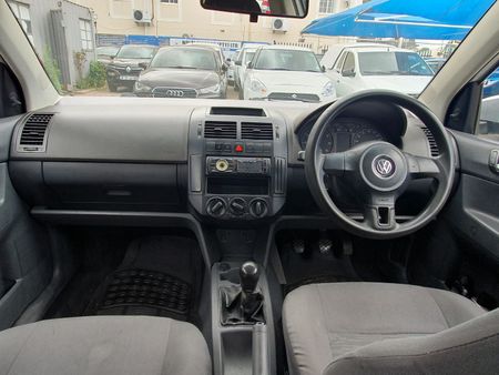 2017-Volkswagen-Polo-Vivo-VW-POLO-VIVO-14_13