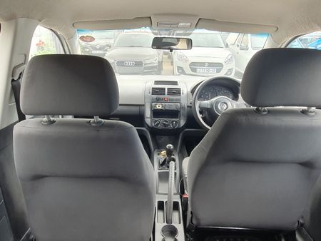 2017-Volkswagen-Polo-Vivo-VW-POLO-VIVO-14_15