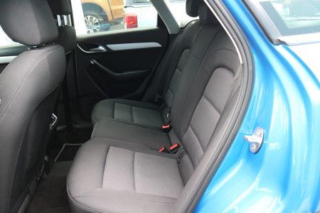 2017-Audi-Q3-20-TFSI-quattro-Auto-132kW_7