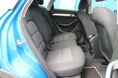 2017-Audi-Q3-20-TFSI-quattro-Auto-132kW_8