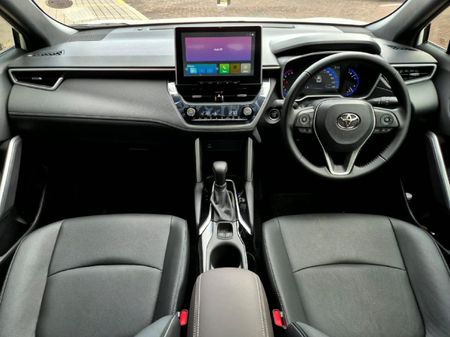 2026-Toyota-Corolla-Cross-18-XS_9