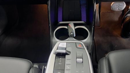 2024-BMW-X1-sDrive18i-M-Sport_16