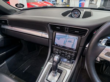 2013-Porsche-911-Carrera-S-Cabriolet-Auto_10
