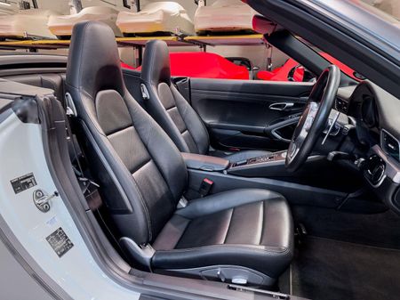 2013-Porsche-911-Carrera-S-Cabriolet-Auto_13