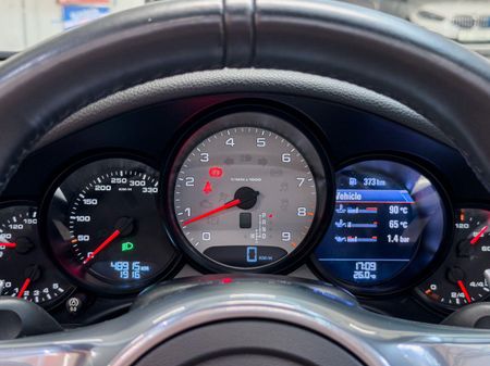2013-Porsche-911-Carrera-S-Cabriolet-Auto_17
