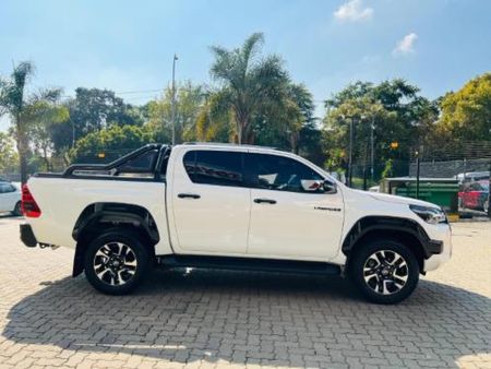 2026-Toyota-Hilux-28-GD-6-RB-Legend-55-Auto-Double-Cab_9
