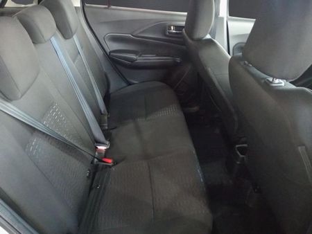 2025-Suzuki-Swift-12-GL_11