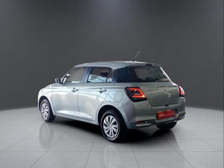 2025-Suzuki-Swift-12-GL_4