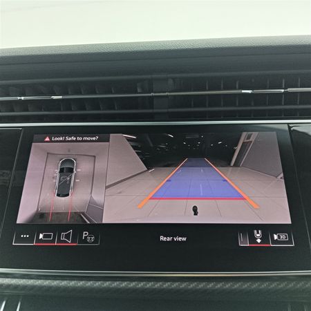 2026-Audi-SQ8-Quattro-Auto-Black-Edition-373kW_27