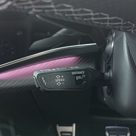2026-Audi-SQ8-Quattro-Auto-Black-Edition-373kW_33