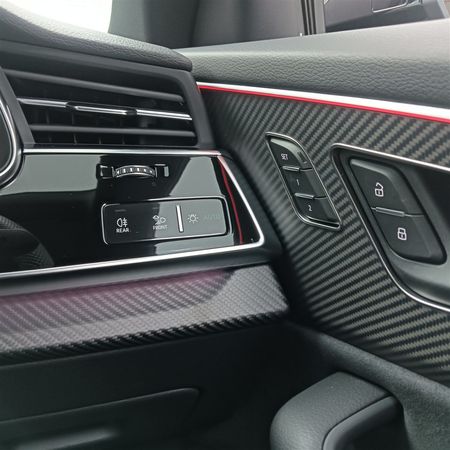 2026-Audi-SQ8-Quattro-Auto-Black-Edition-373kW_34